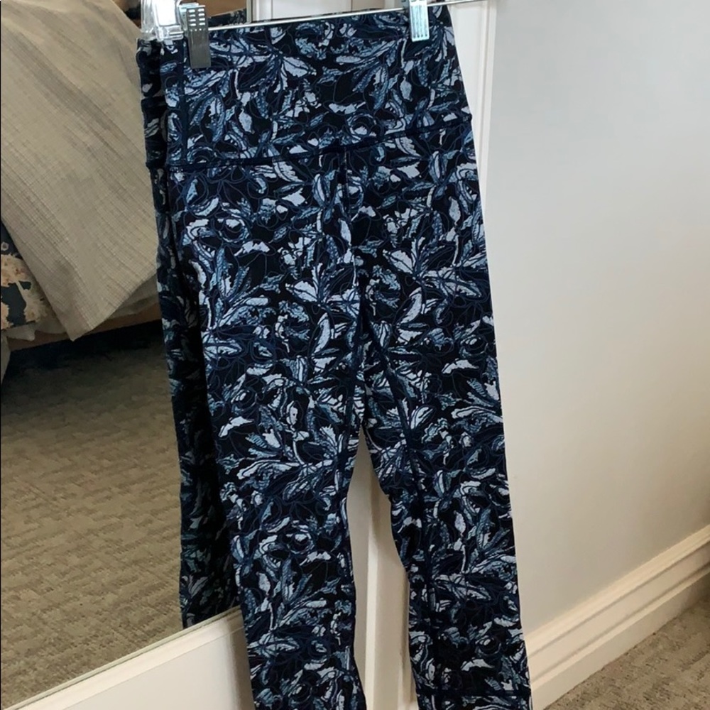 Lululemon wunder under crop high rise